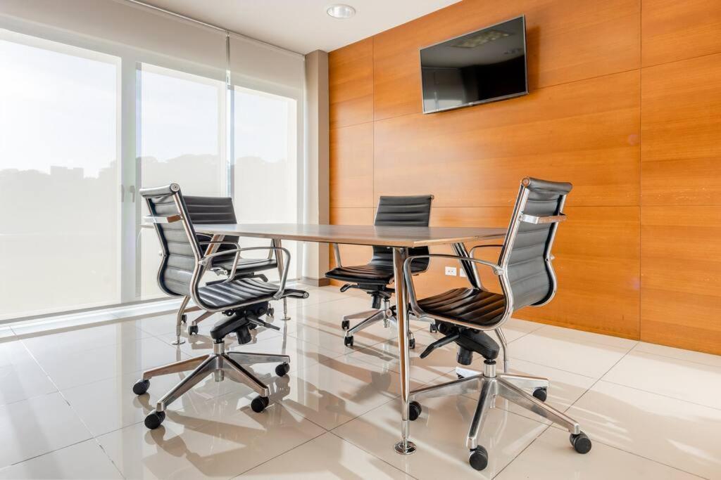 New & Modern - 100 Mbps 15 Min From Airport San Jose (San Jose)
